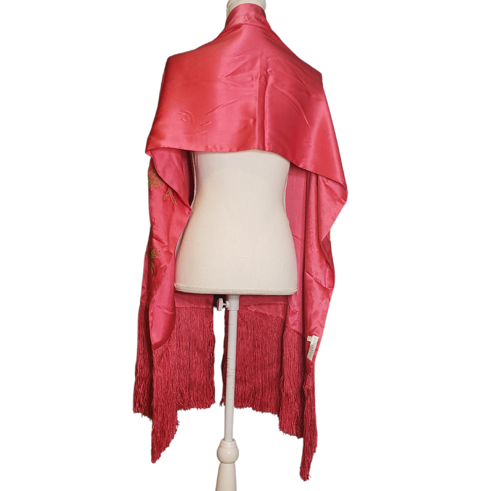 Megan Park England Fuchsia Silk Shawl - Gold Elegance and Fringe Flourish - Picture 2 of 5